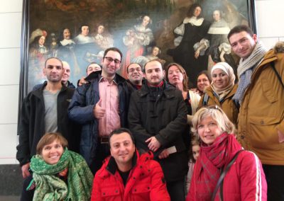 Weekly museum visit for refugees